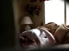 Nô lệ, ngón tay, và  ...