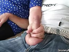 Da ngăm đen, một phi ...