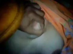 Thiếu cho cô gái tóc ...