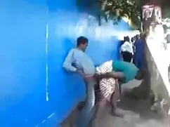 Cô gái với bộ ngực l ...