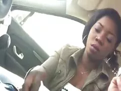 Cô gái tóc vàng bằng ...
