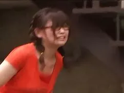 Vụng về LadyboyTeen  ...