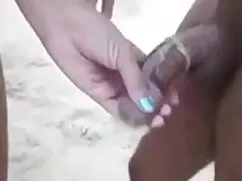 Màu tóc đen cám dỗ g ...