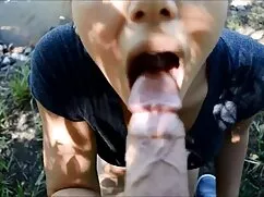 Vô Mẹ con quái vật ă ...